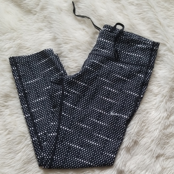 Nike Pants - Nike leggings super cute size small